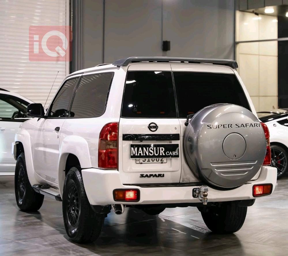 Nissan Patrol Safari